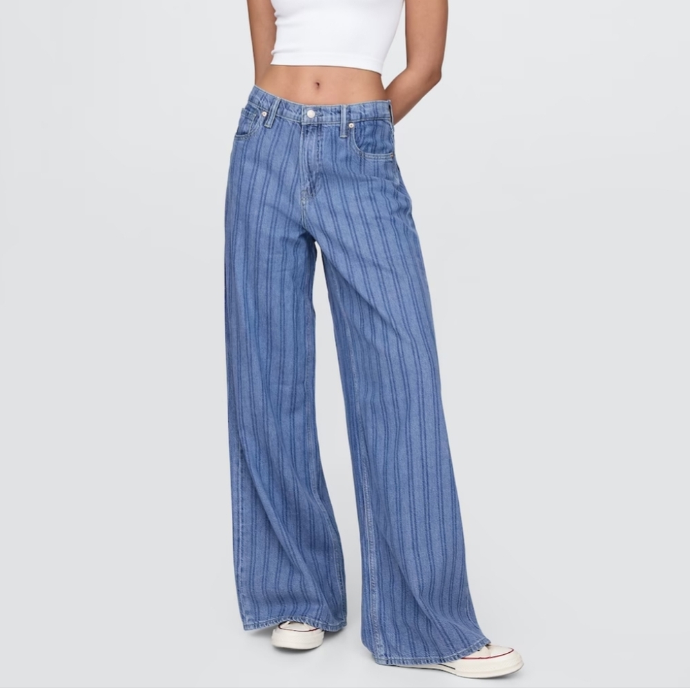 GAP NWOT Petite Mid Rise Baggy Women's Blue Striped Jeans